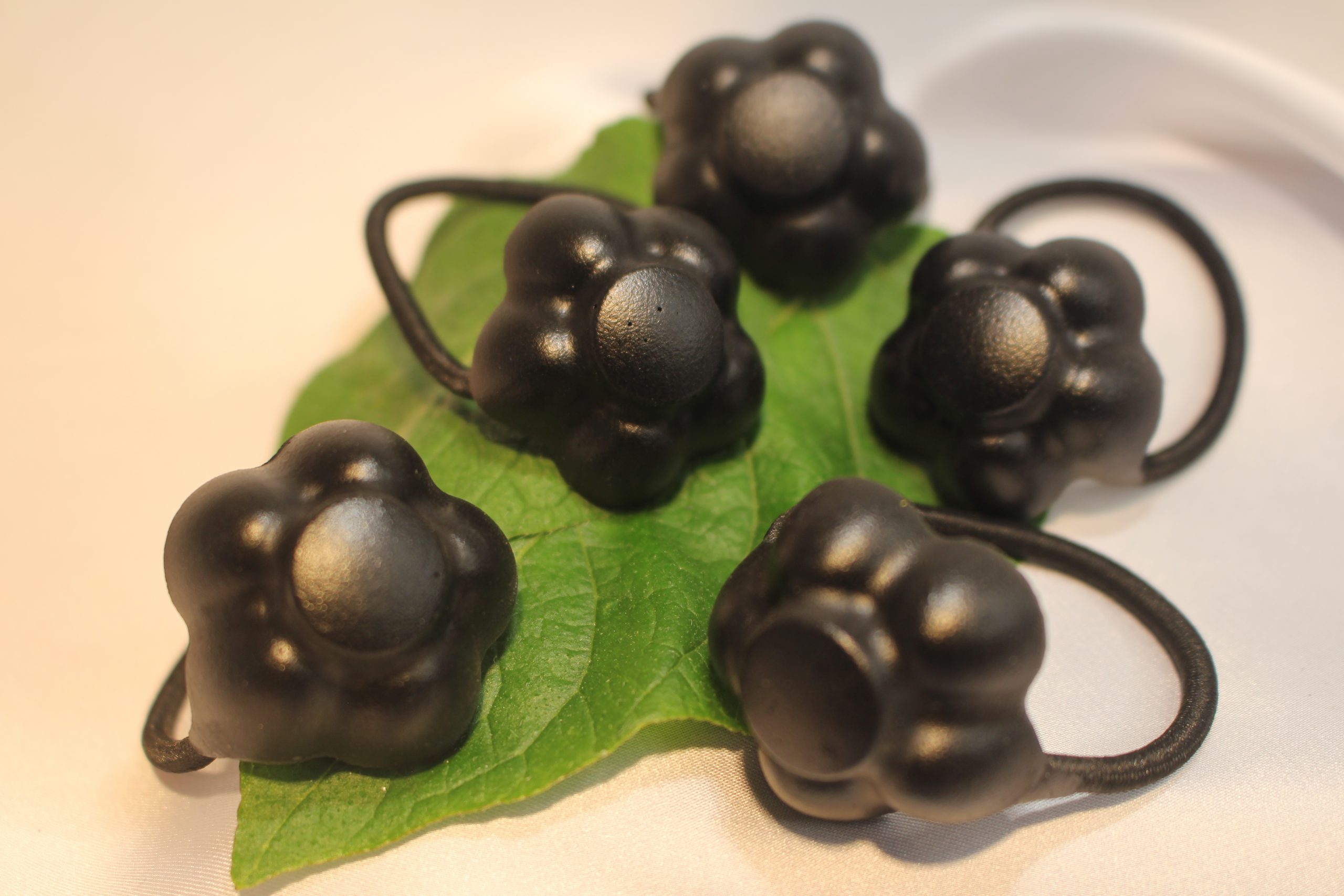 SHUNGITE Water Purification Toggles, Creates Healing, Delicious Softer water Instantly, Easy to use on taps, shower-heads and out and about on your water bottle. - Image 2