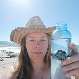 SHUNGITE Water Purification Toggles, Creates Healing, Delicious Softer water Instantly, Easy to use on taps, shower-heads and out and about on your water bottle.